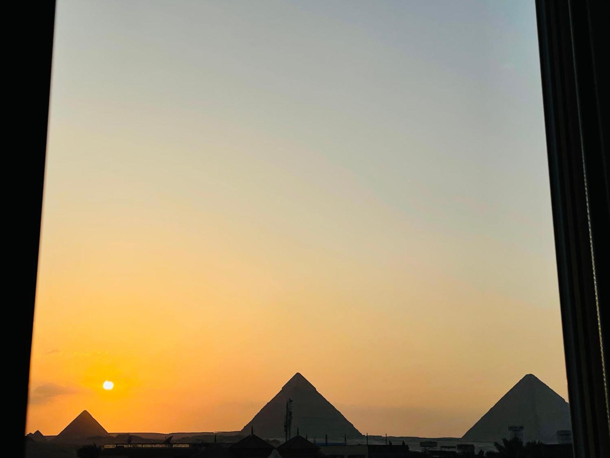 Golden Mask Pyramids Inn Kafret el-Gabal Esterno foto